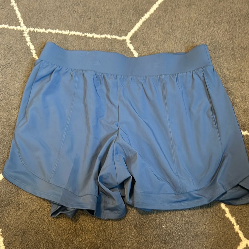 NWT Tek gear multipurpose short